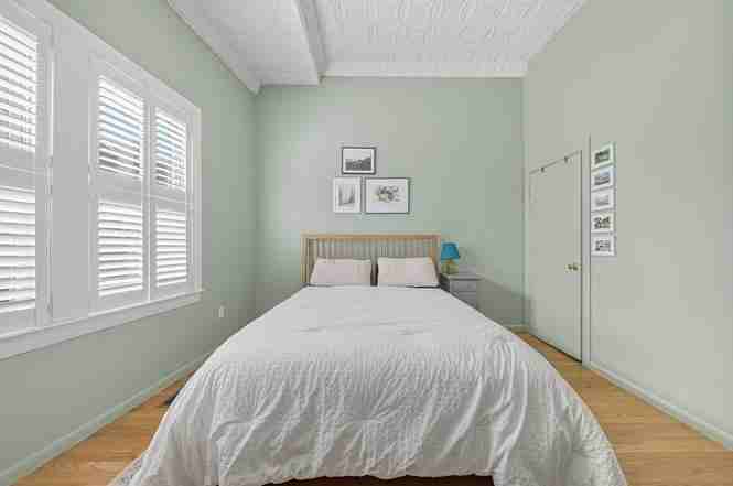 183-185 Rindge Ave - Photo 6 of 15