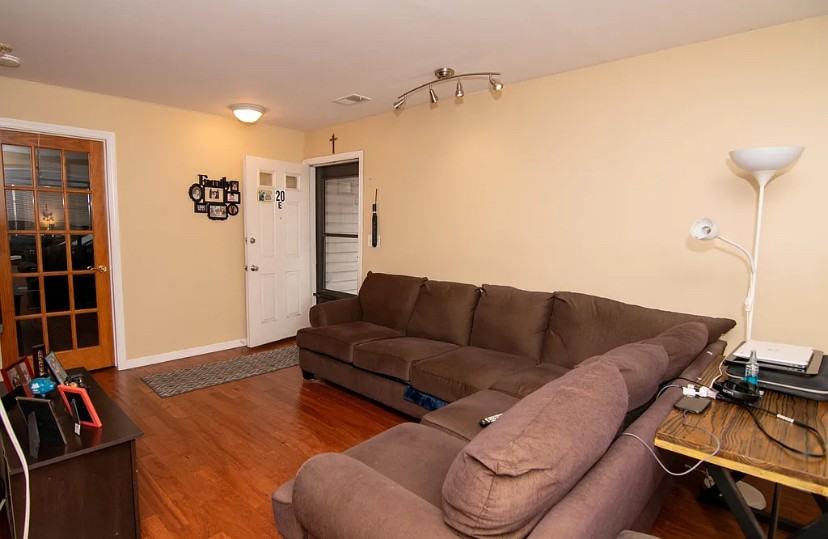 20 Meadow Pl - Photo 2 of 13