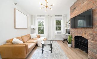 featured image of 466 Monmouth St