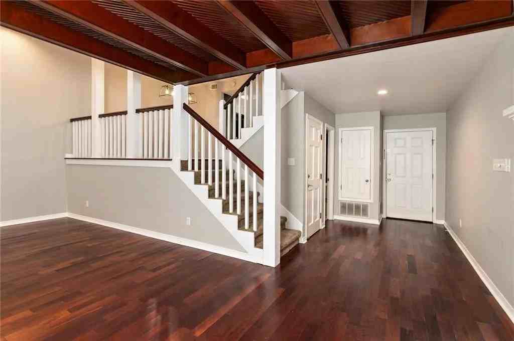 6517 Cedar Bend Ct - Photo 3 of 11