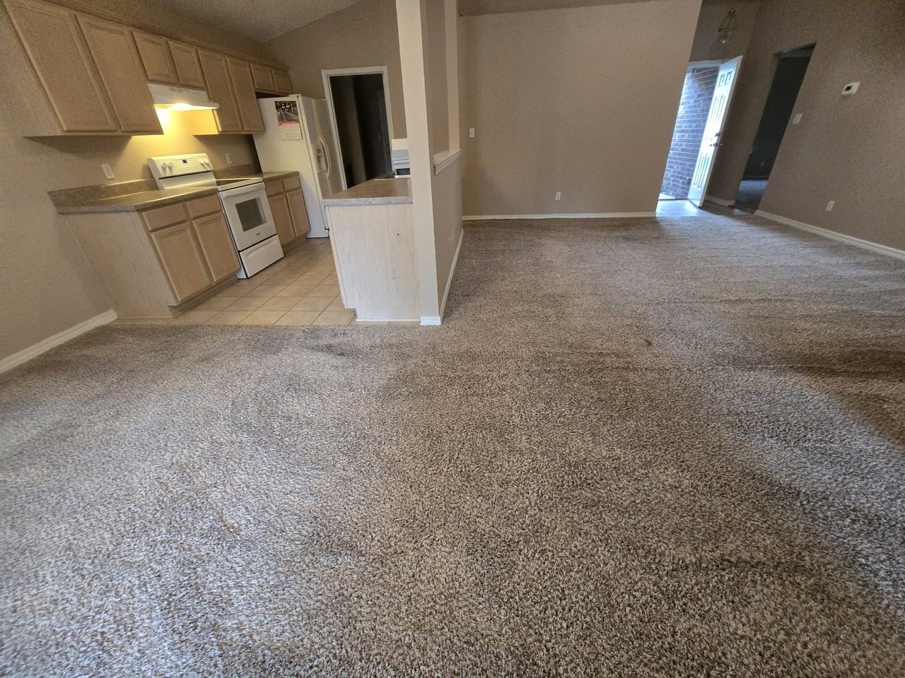 2488 Gulf Breeze Ave - Photo 2 of 26
