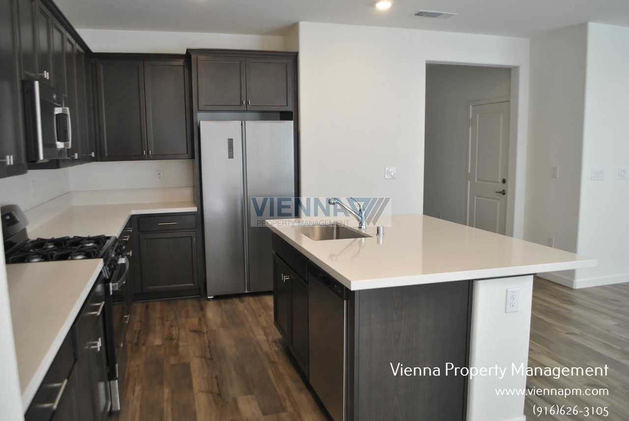 2273 Milky Way Cir - Photo 5 of 33