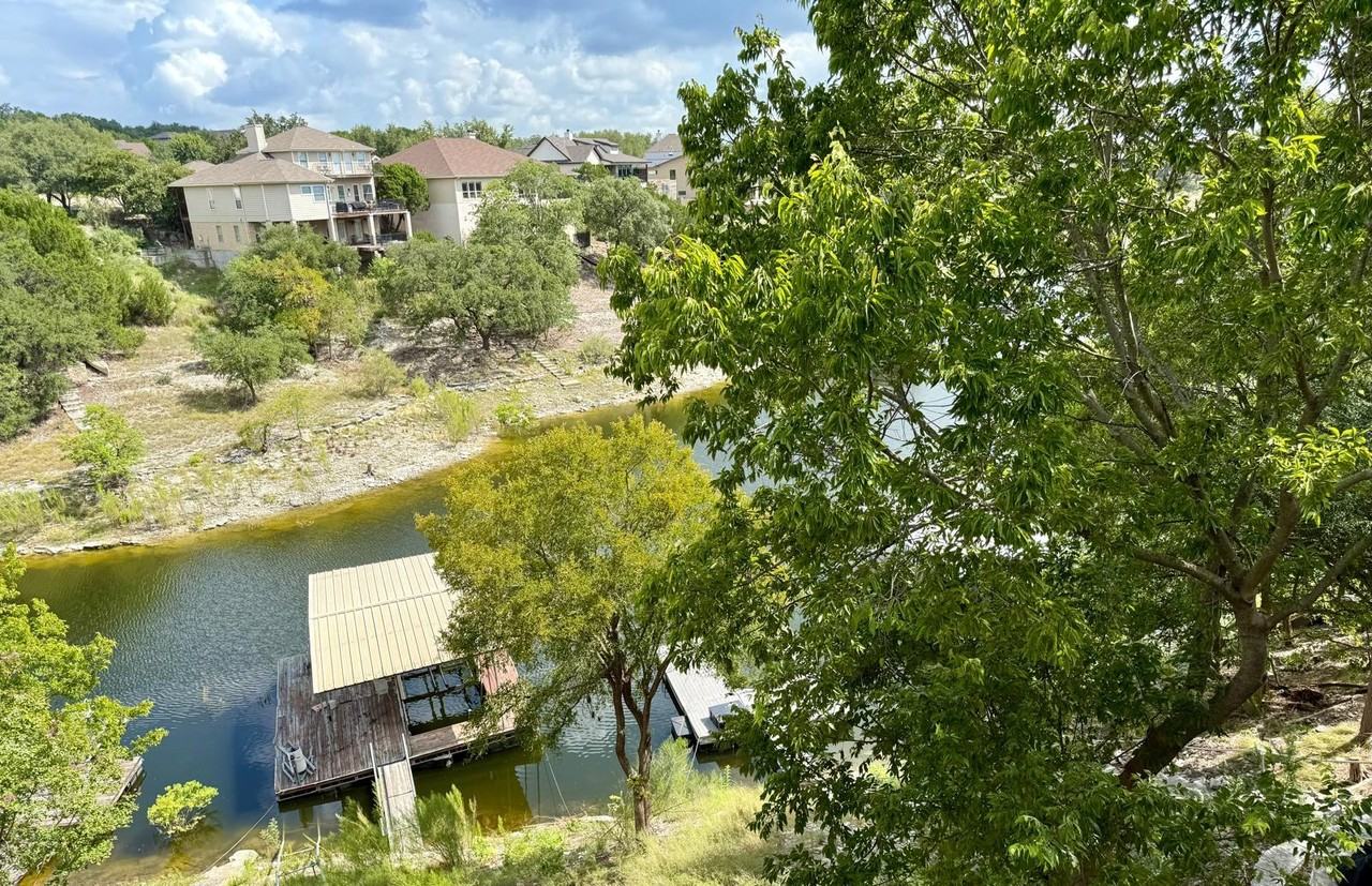 539 Venture Blvd S - Photo 3 of 11