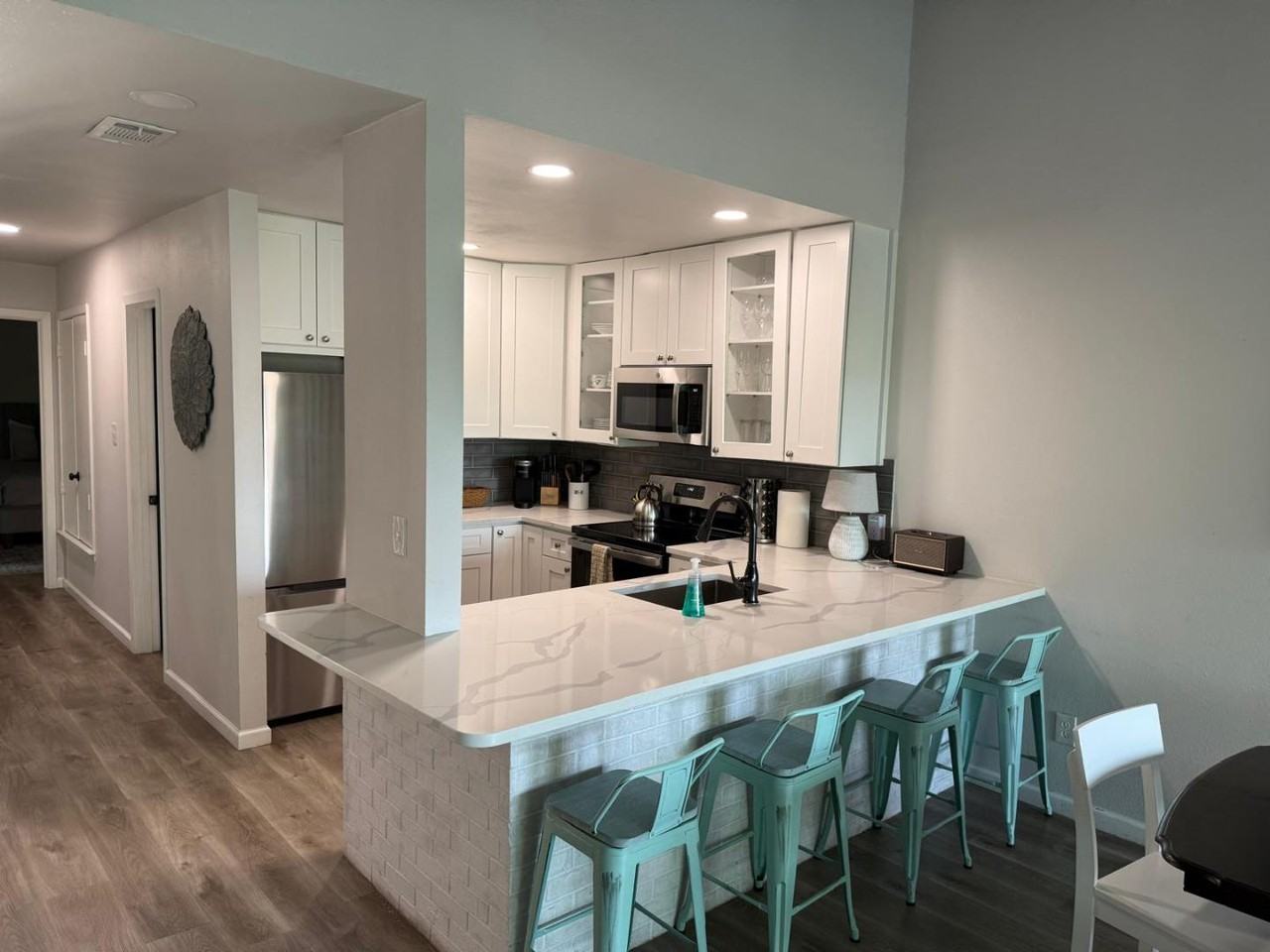 539 Venture Blvd S - Photo 6 of 11