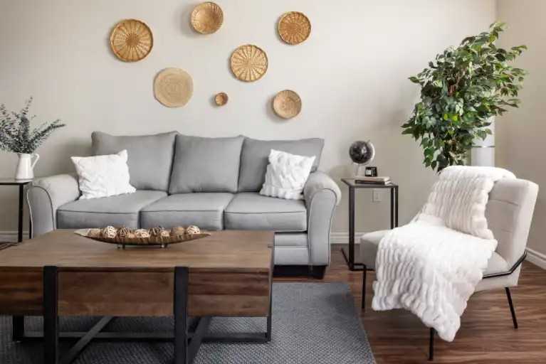 225 Sandwich St N #610 - Photo 5 of 8