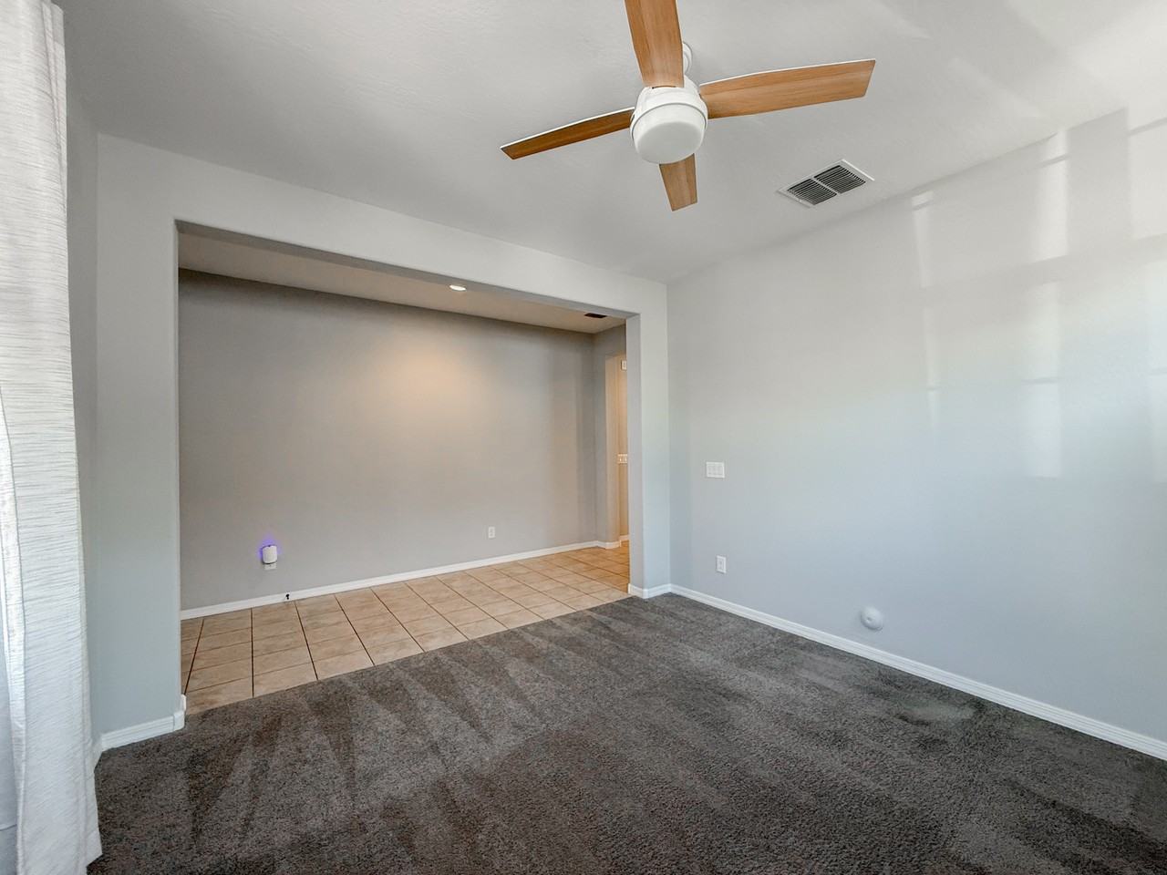 19757 W Pinchot Dr - Photo 6 of 35