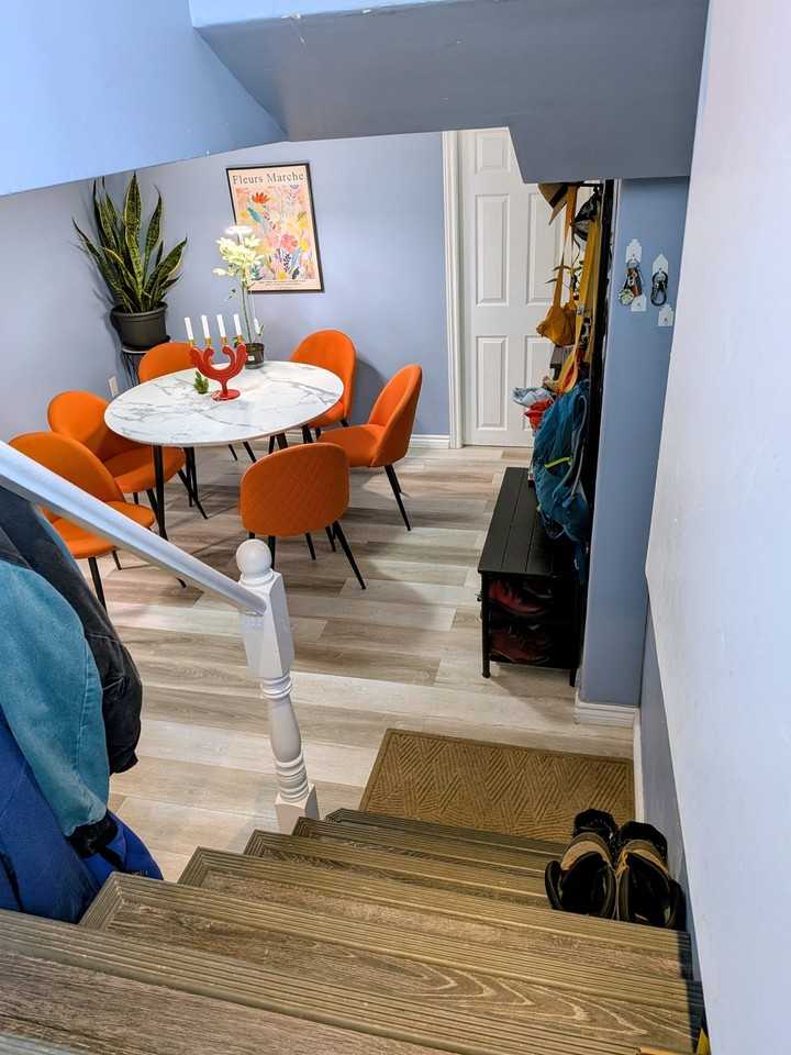 59 Ellis Crescent South - Photo 3 of 23