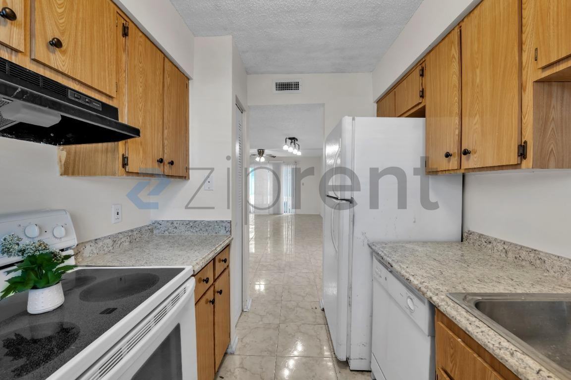 7518 Needle Leaf Pl #A - Photo 5 of 14