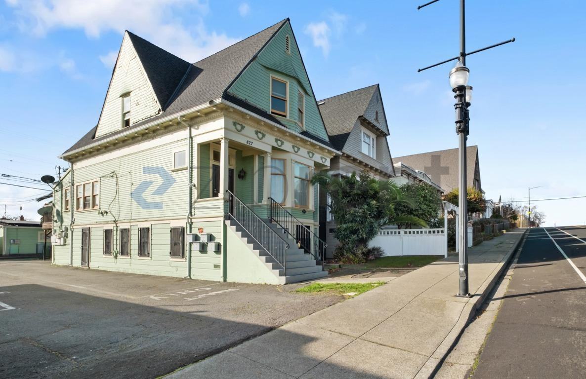 827 Georgia St #A - Photo 2 of 21