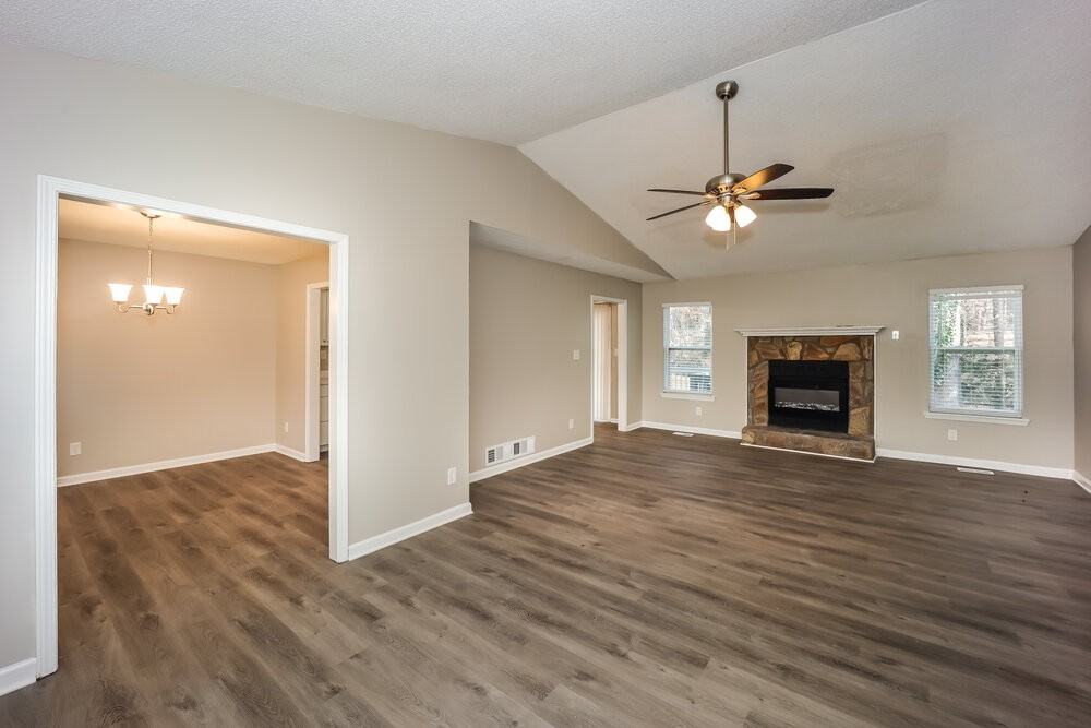 4110 Cranwood Dr - Photo 5 of 18