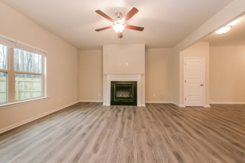 1012 Elswick Ln - Photo 4 of 17