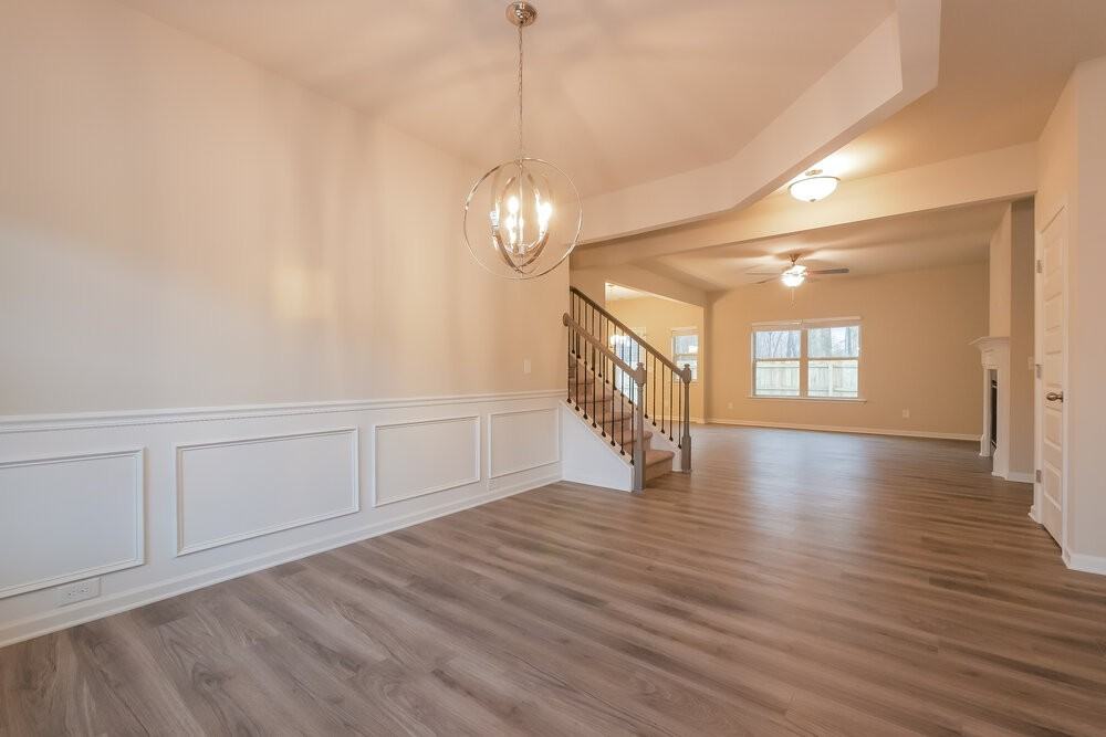 1012 Elswick Ln - Photo 7 of 17