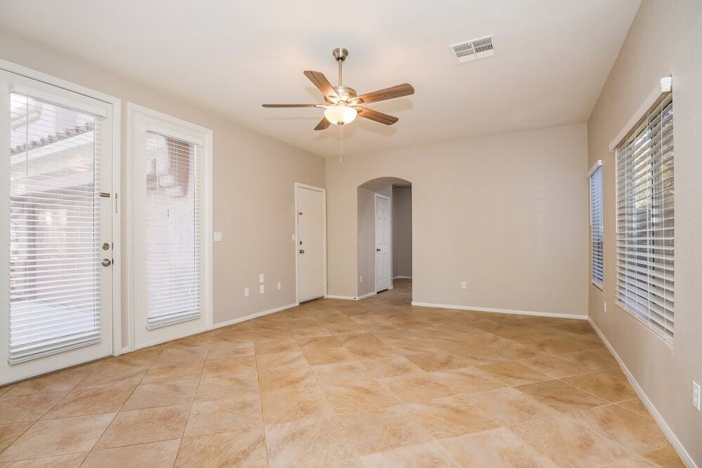 5978 Genovese Ave - Photo 4 of 17