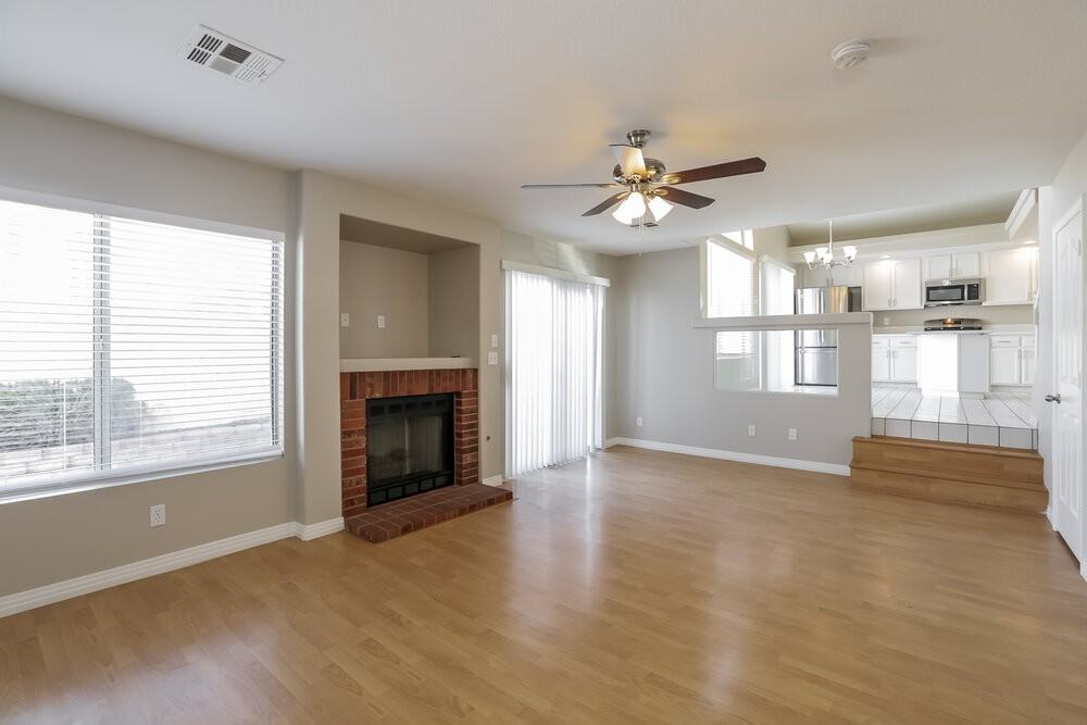 8828 Dove Cove Dr - Photo 6 of 17