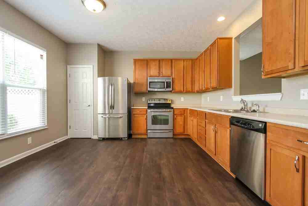 931 Kimberly Ave - Photo 6 of 15