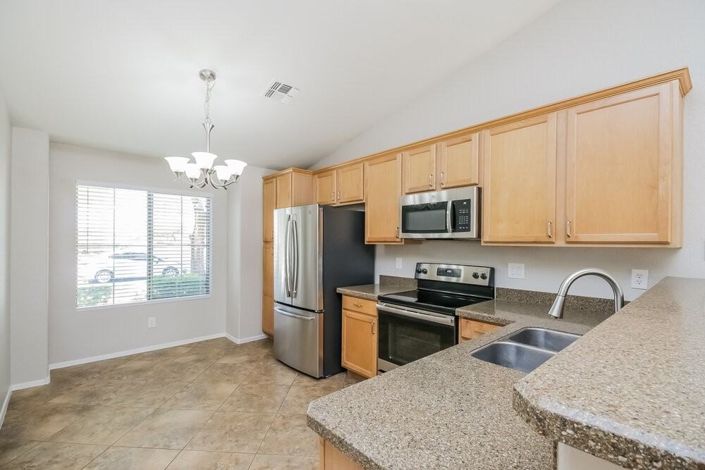 7705 E Caballero St - Photo 7 of 16