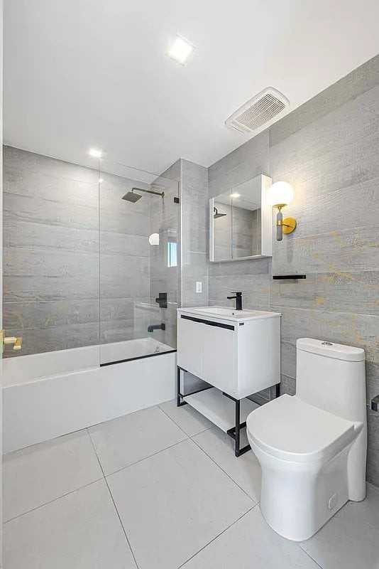 1801 Broadway #6G - Photo 5 of 6