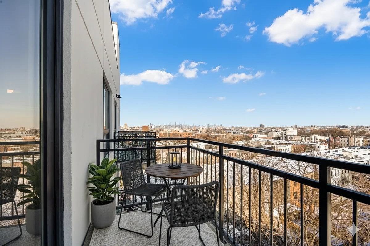 1801 Broadway #6G - Photo 6 of 6