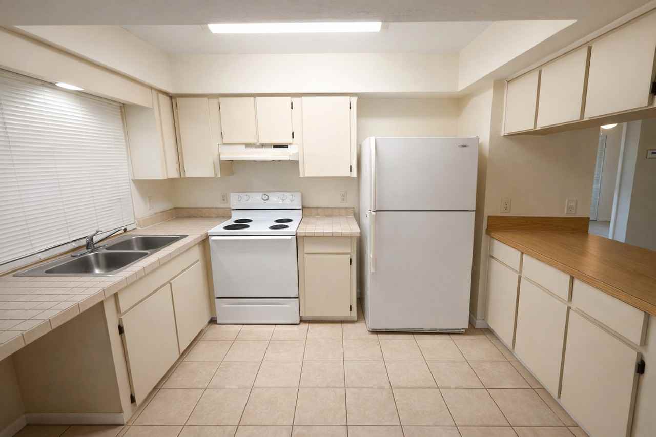 801A Se 5th Ave #A - Photo 4 of 12