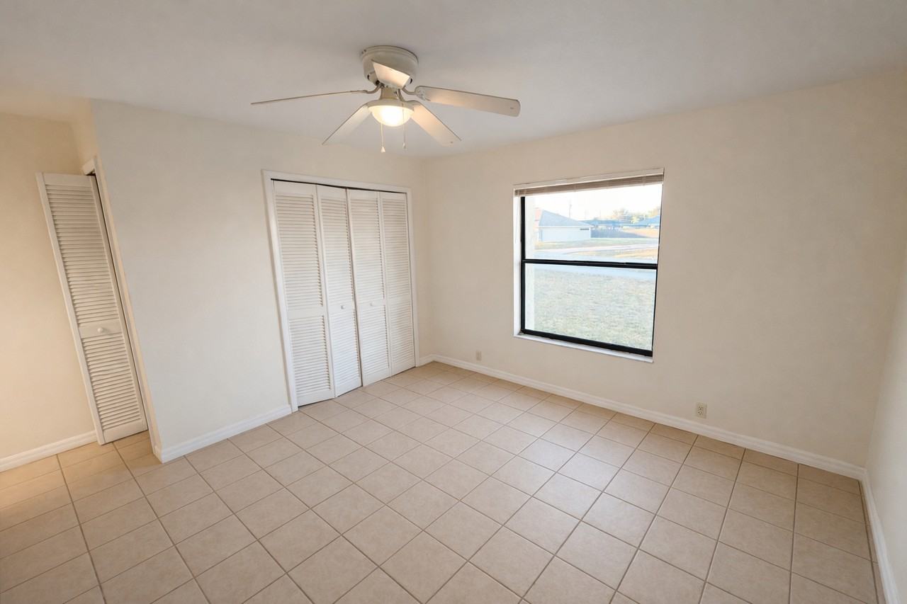 801A Se 5th Ave #A - Photo 6 of 12