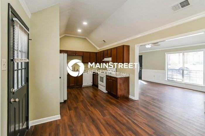 5833 Newberry Ln S - Photo 7 of 16