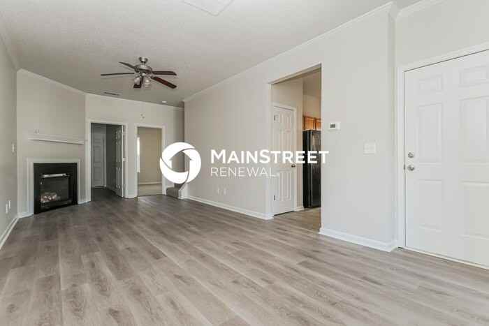 7773 Newbury Dr - Photo 2 of 19