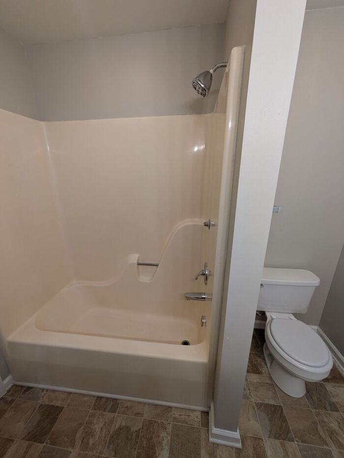 1331 14th Street Dr Ne - Photo 7 of 9