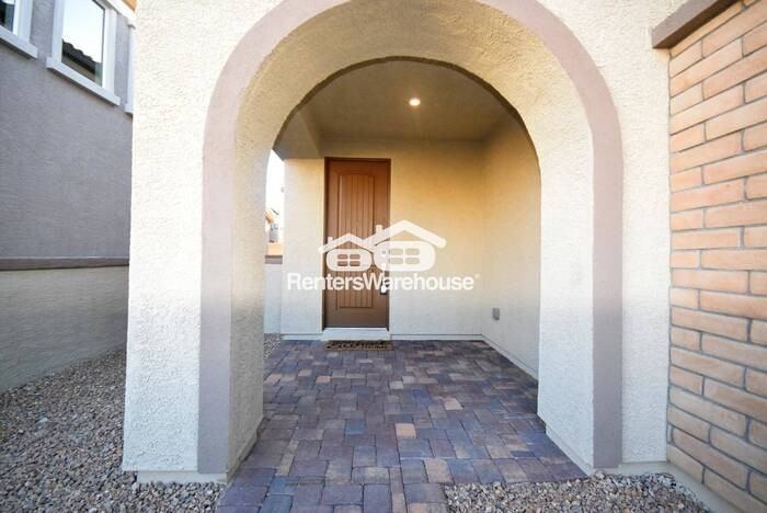 10649 Carnes Ave - Photo 3 of 48