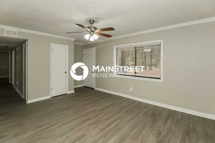 145 Highland Dr - Photo 4 of 16