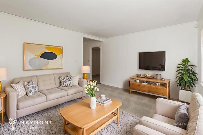 8344 Attleboro Dr - Photo 5 of 15