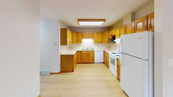 featured image of 3405 Montreal St #3