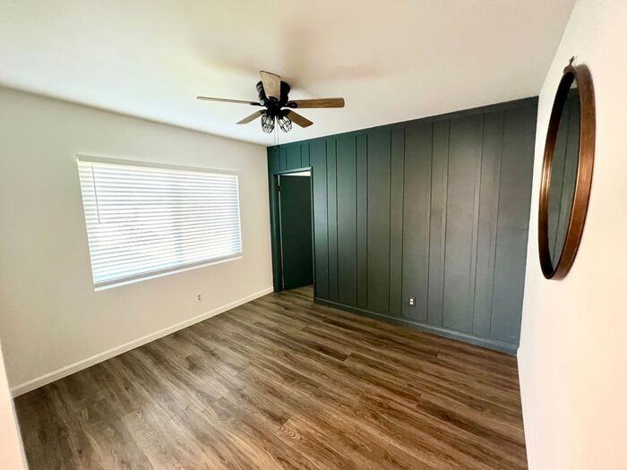 4431 Onondaga Ave - Photo 5 of 17