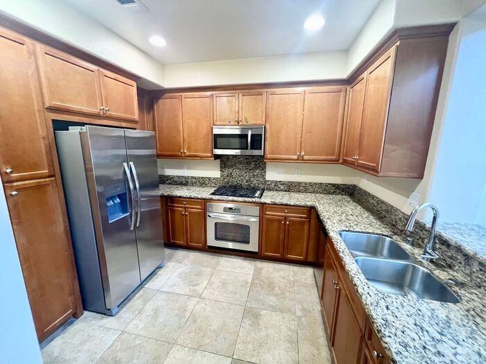 1721 Cripple Creek Dr #2 - Photo 3 of 20