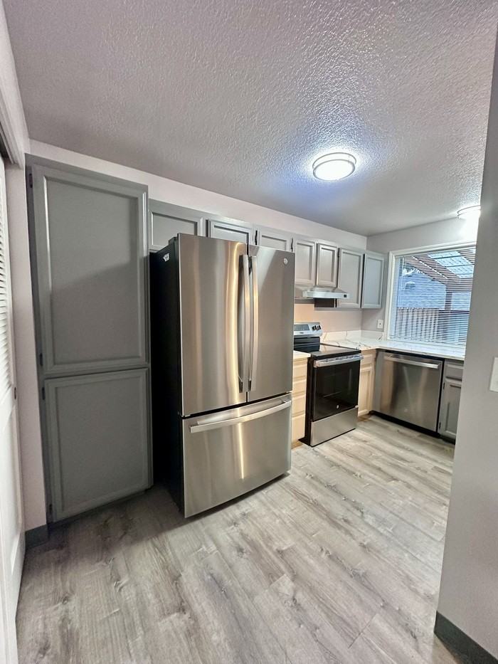 14270 Sw Daphne St - Photo 7 of 26