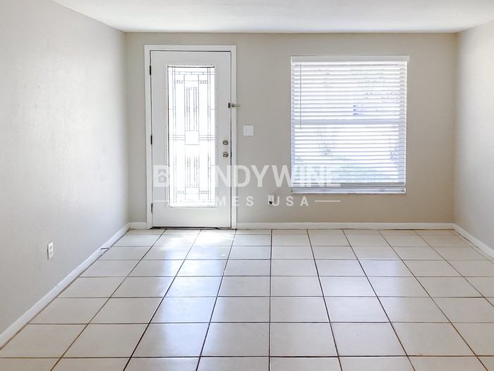 3613 Wisperbreath Ln - Photo 3 of 14