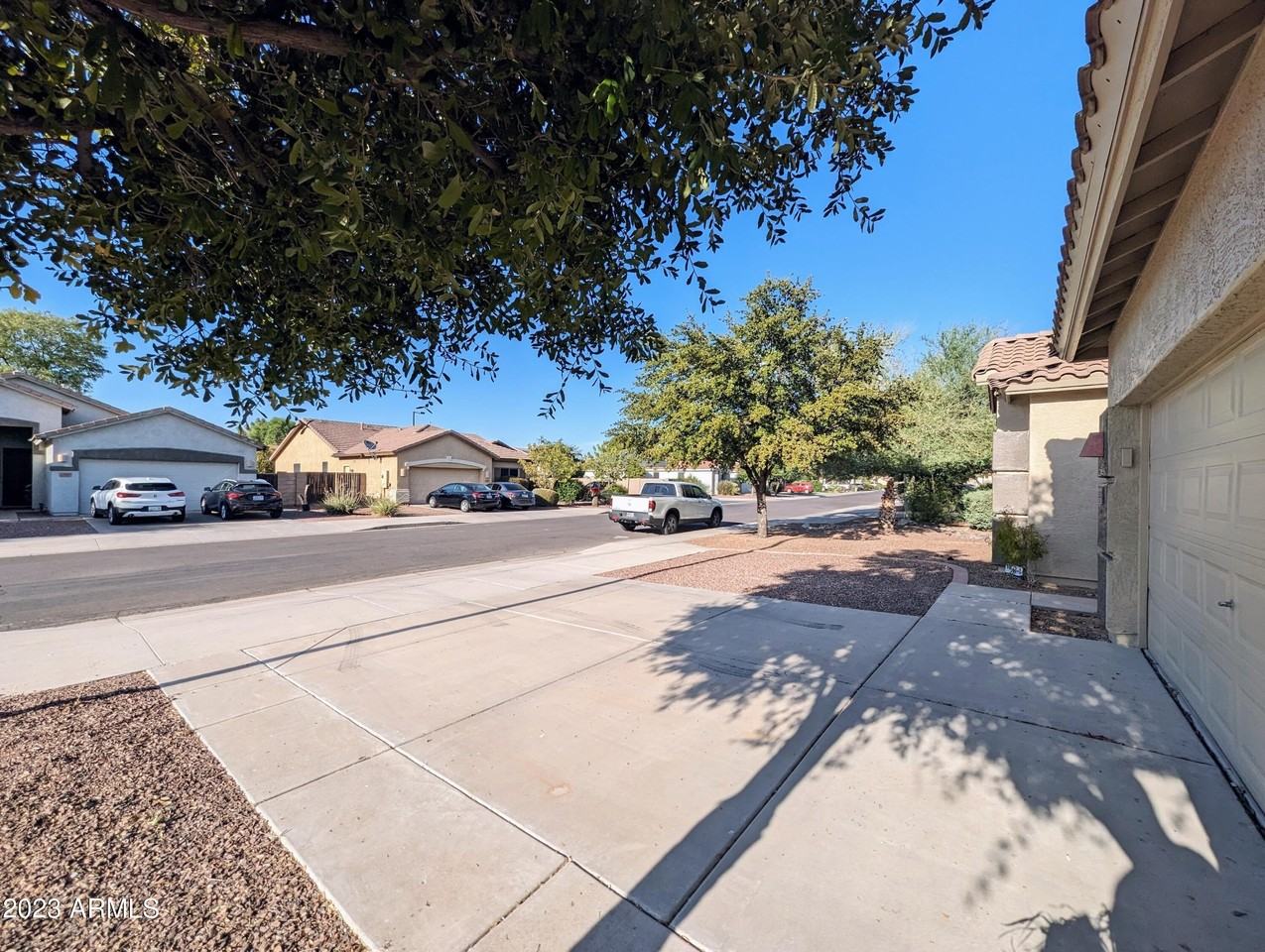 12621 W Modesto Dr - Photo 4 of 50