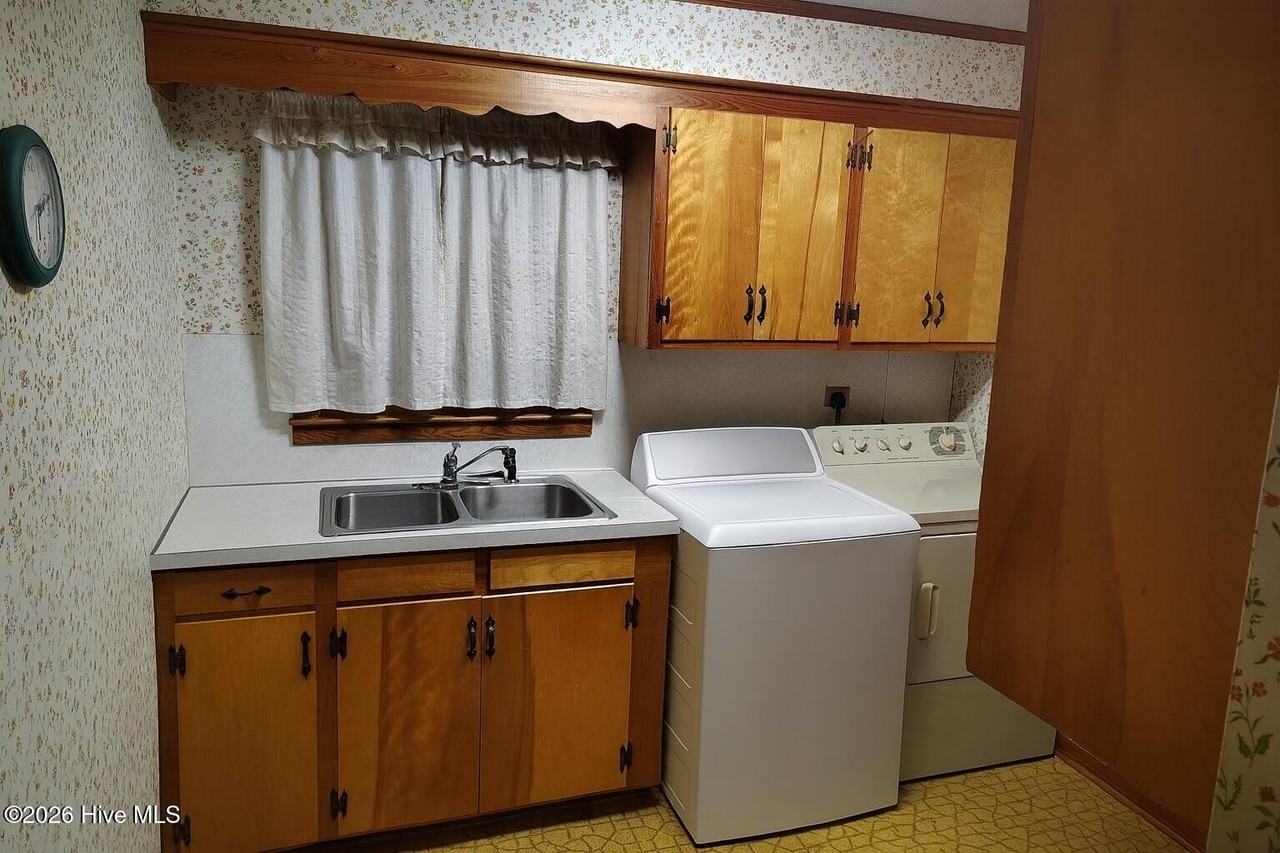 212 Eagle Branch Rd - Photo 4 of 6