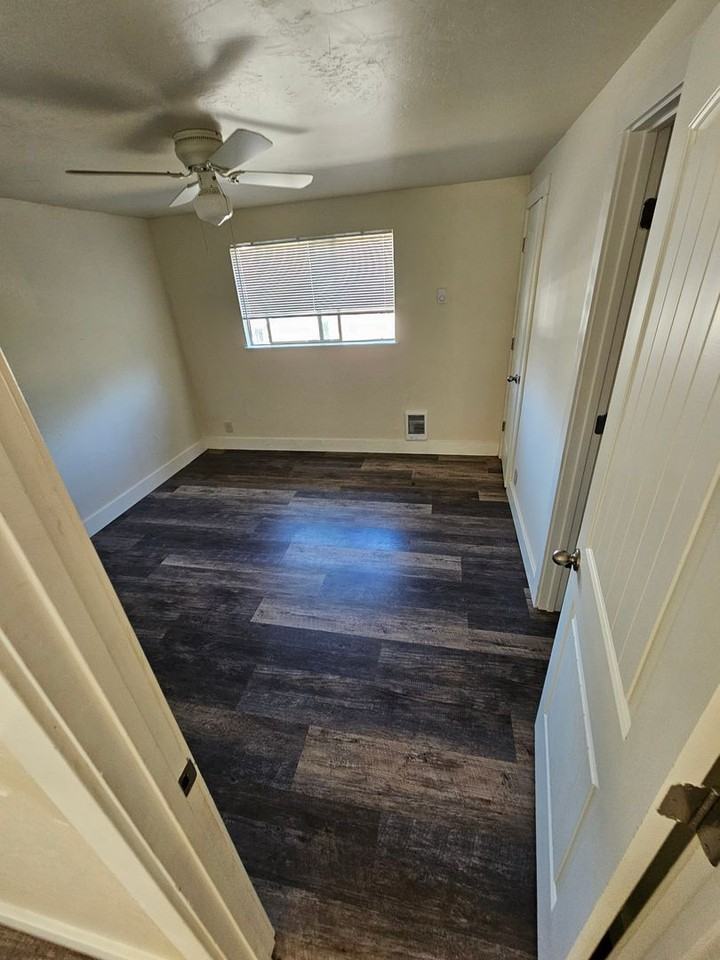 1260 Ne Purcell Blvd - Photo 5 of 5