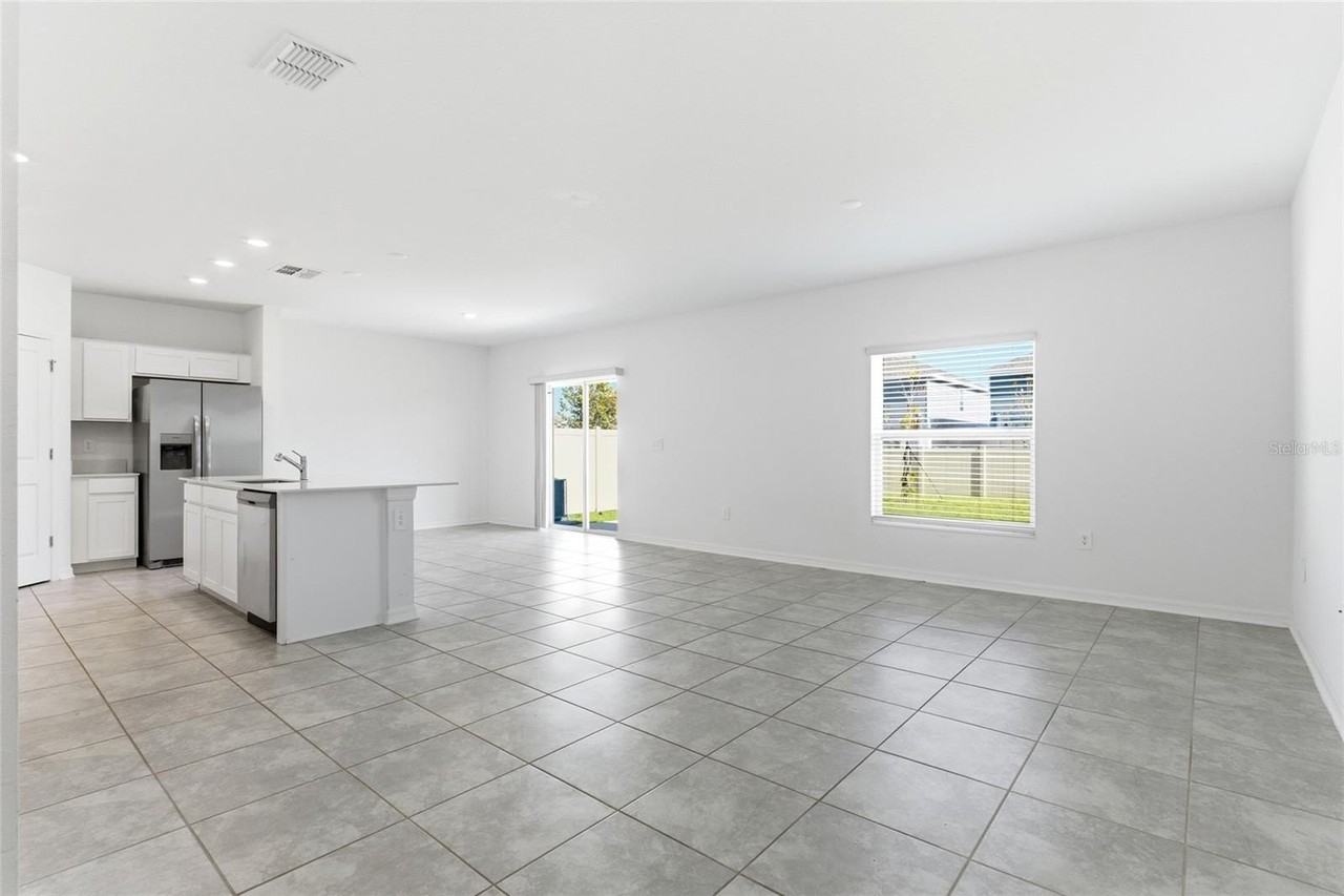 1195 Tyler Rd - Photo 6 of 27