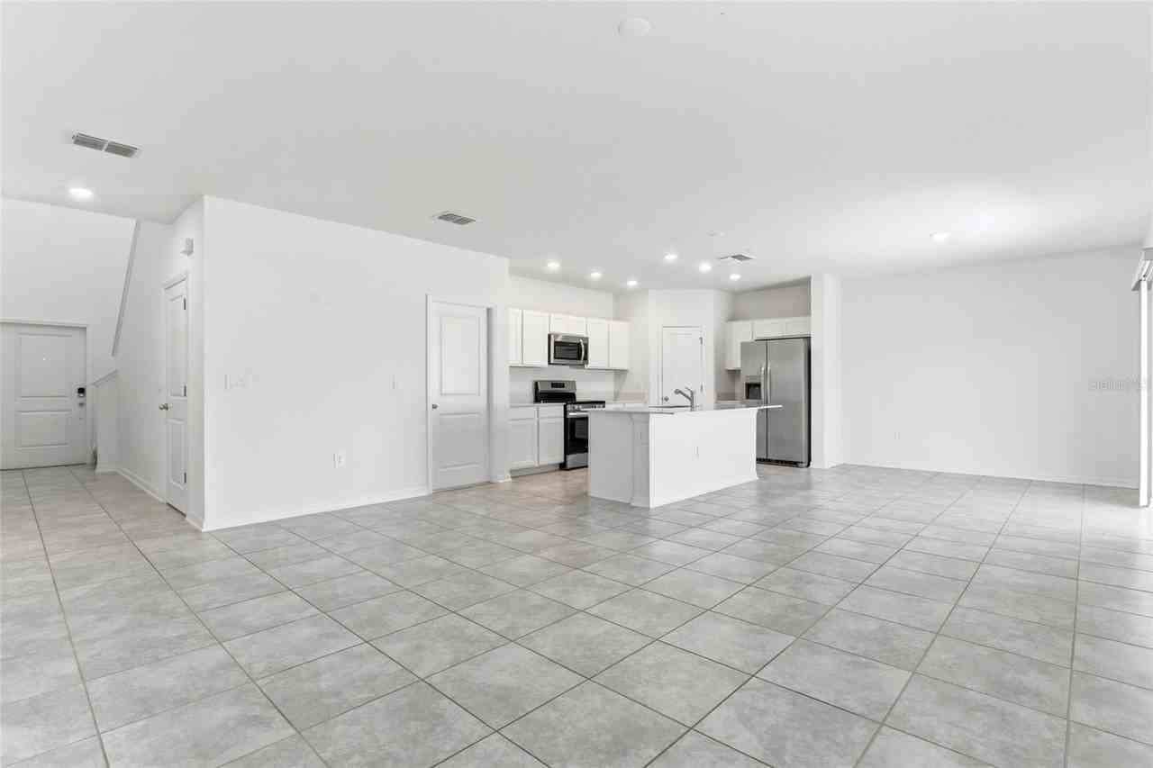 1195 Tyler Rd - Photo 7 of 27