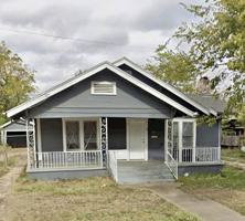 featured image of 2015 Lyle Avenue