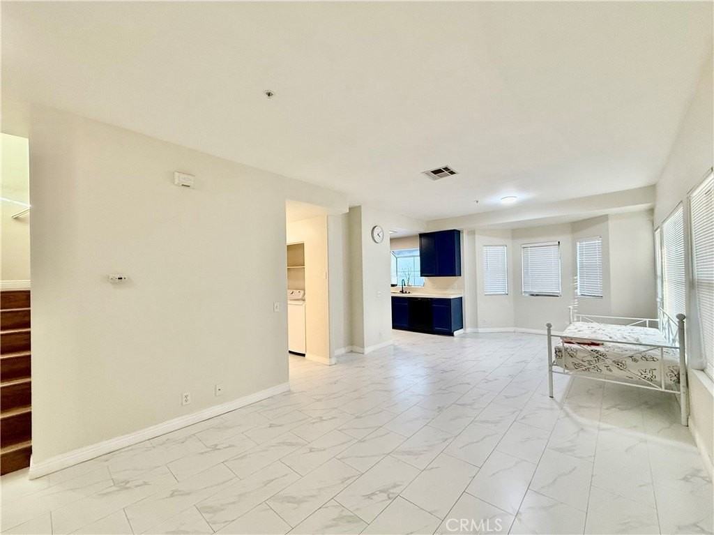 319 W Duarte Rd #A - Photo 2 of 15