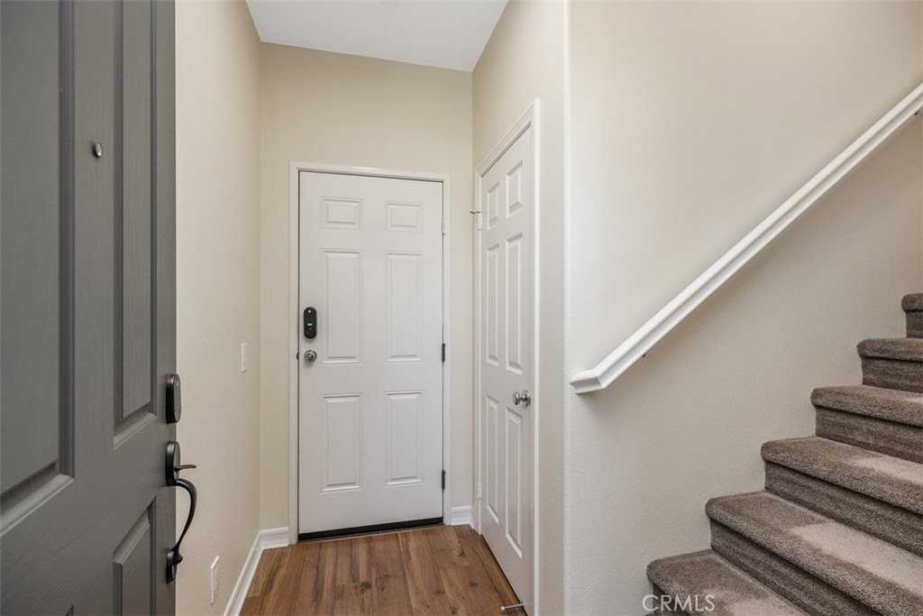 15219 Calverton Way - Photo 4 of 32