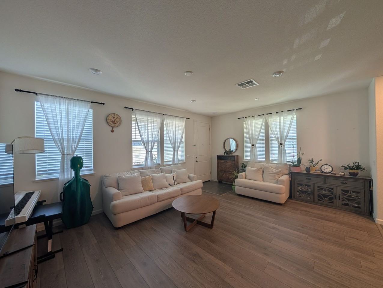 6377 Tawhana Ln - Photo 3 of 15