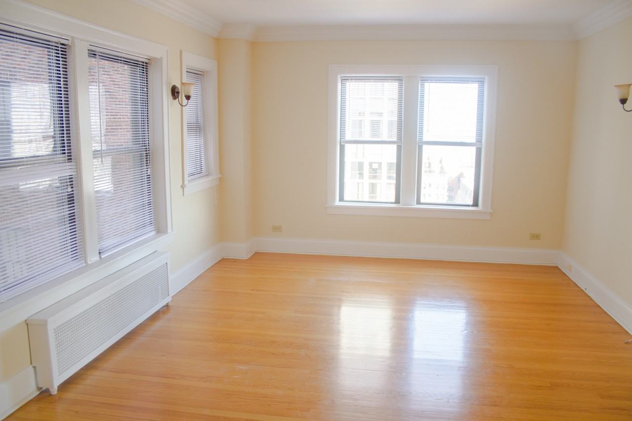 401 West Fullerton Avenue #1107