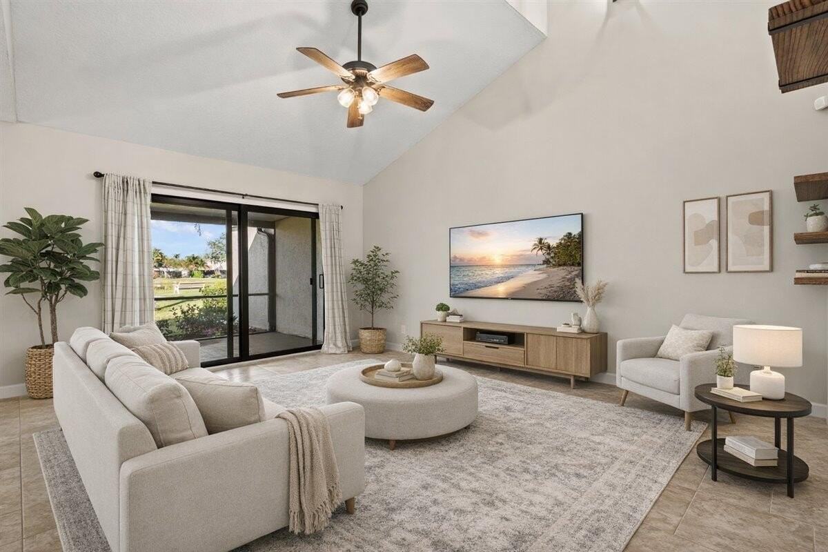 1626 Sw Crossing Cir - Photo 2 of 24