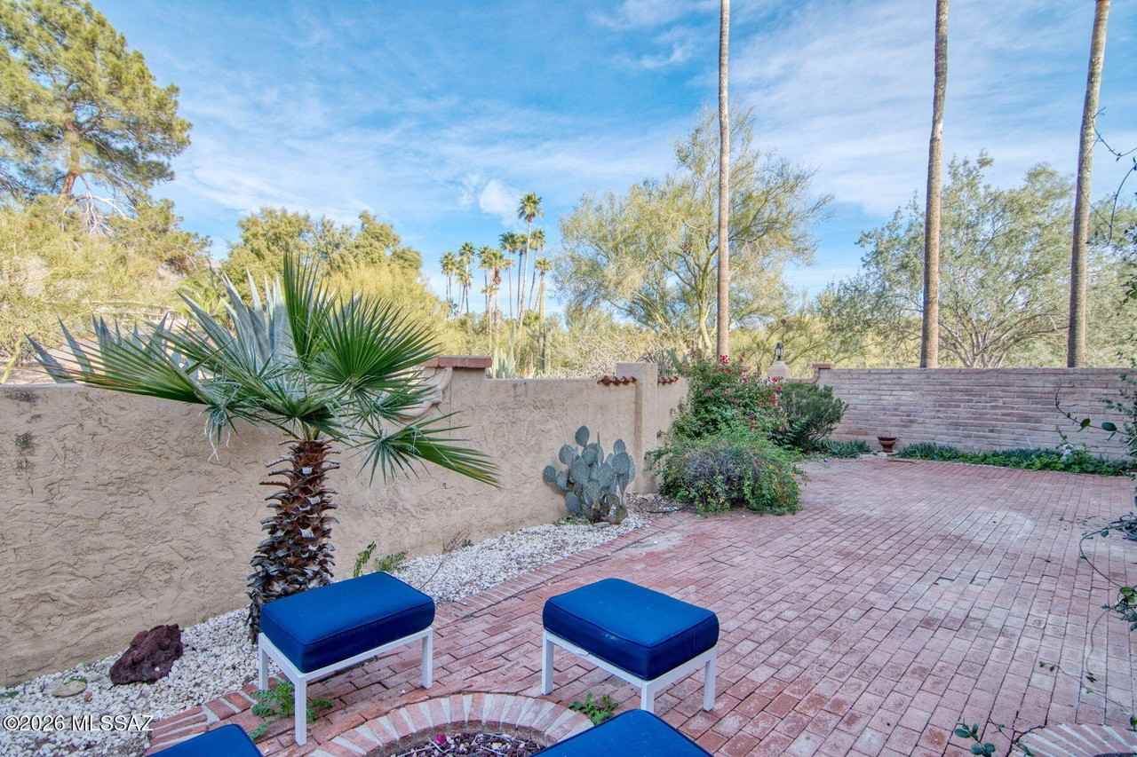 6490 N Val Dosta Dr - Photo 6 of 49