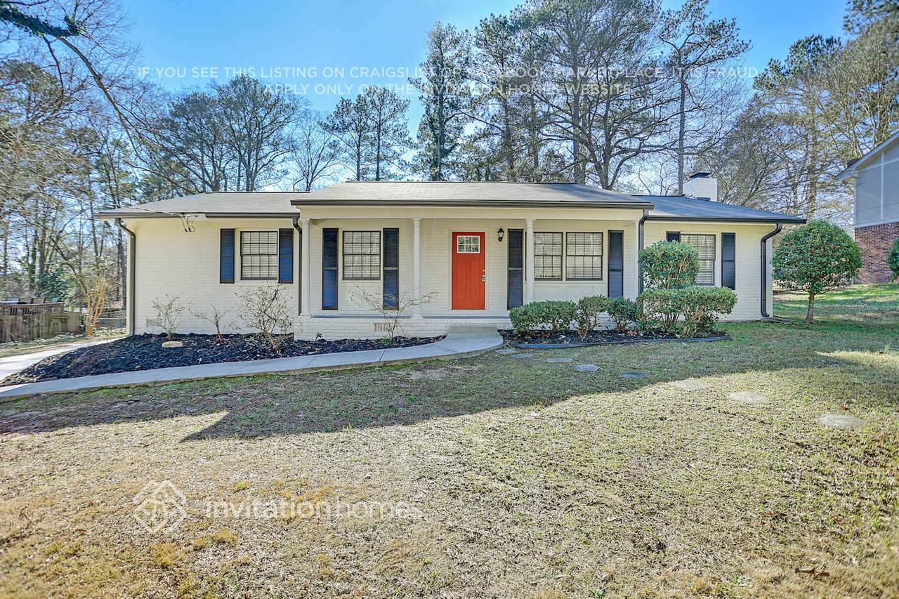 8005 Union Grove Rd - Photo 2 of 26