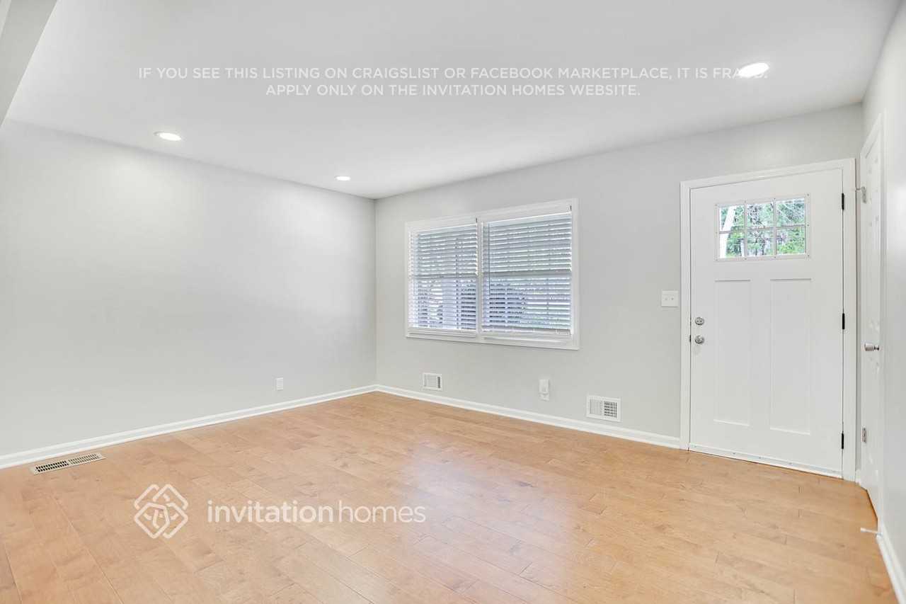 8005 Union Grove Rd - Photo 5 of 26