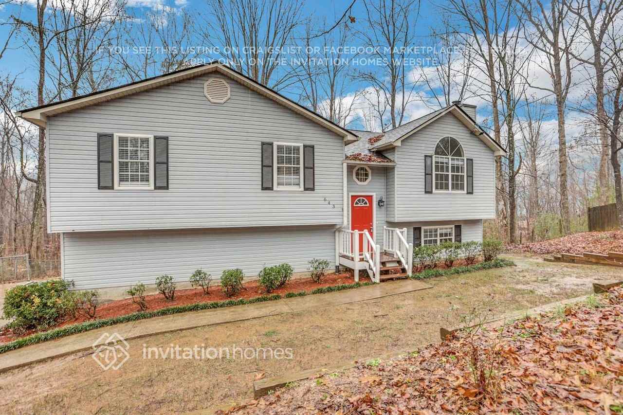 643 Davis Mill Dr - Photo 2 of 26